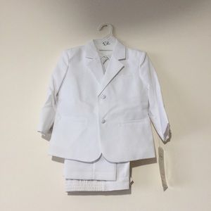 New Kids’ Suit in White